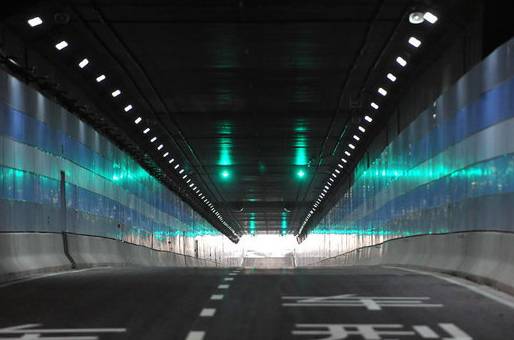 隧道2.jpg