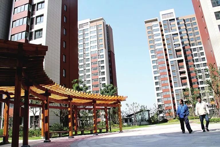 Shanghai Jiading Wutongfang Roof Waterproof And Heat Insulat
